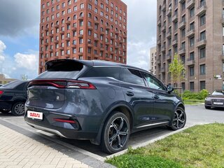 2021 BYD Tang DM-i II Рестайлинг 1, серый, 2859856 рублей, вид 4