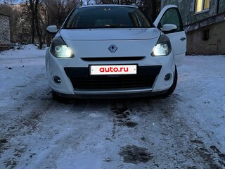 2011 Renault Clio III Рестайлинг, белый, 780000 рублей, вид 2