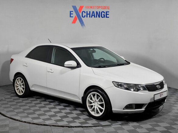 2011 Kia Cerato 5-speed II, белый, 555000 рублей - вид 3