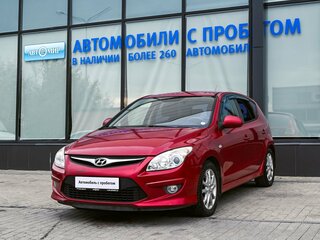 2011 Hyundai i30 I Рестайлинг, красный, 735000 рублей, вид 1
