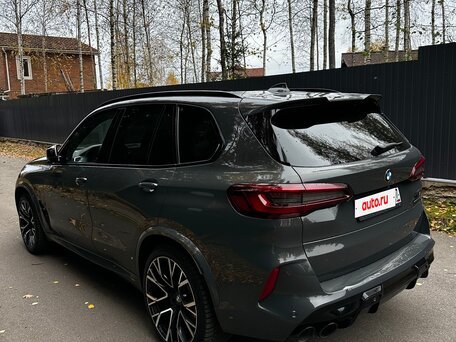 2021 BMW X5 M Competition III (F95), серый, 8500000 рублей, вид 4