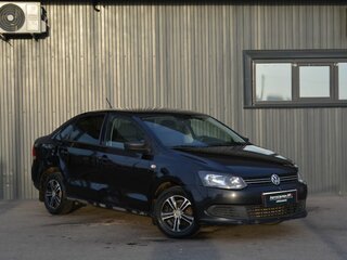 2014 Volkswagen Polo V, чёрный, 429888 рублей, вид 3