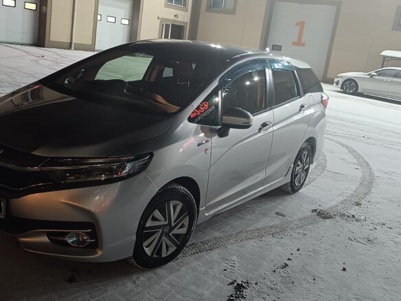 2016 Honda Shuttle II, серебристый, 1800000 рублей
