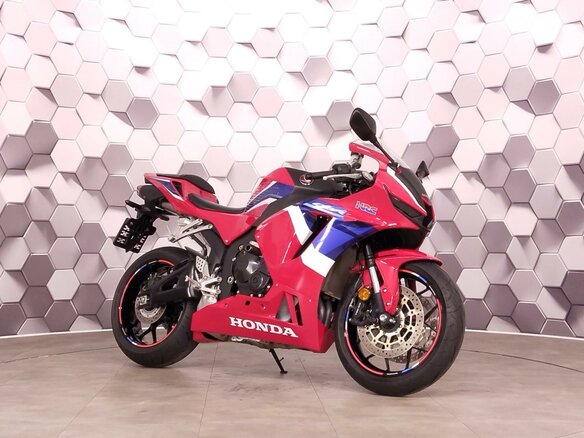 2021 Honda CBR 600RR, красный, 1329000 рублей