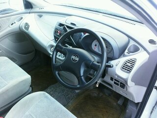 2000 Nissan Tino, белый, 415000 рублей, вид 4