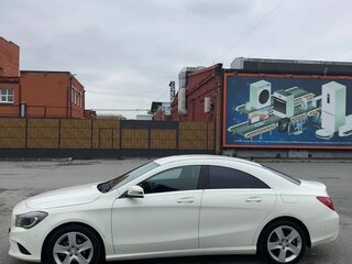2013 Mercedes-Benz CLA 200 I (C117, X117), белый, 1700000 рублей, вид 3