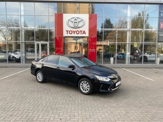 2016 Toyota Camry VII (XV50) Рестайлинг, чёрный, 2350000 рублей, вид 3