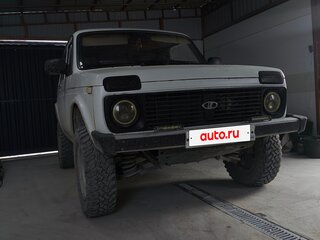 1999 Lada (ВАЗ) 2121 (4x4) I Рестайлинг, белый, 230000 рублей, вид 2