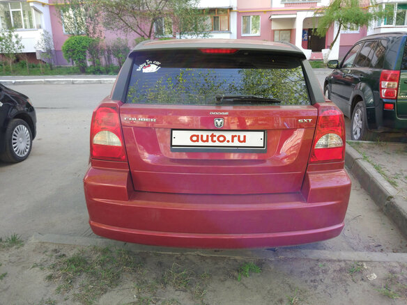 2007 Dodge Caliber I, красный - вид 1