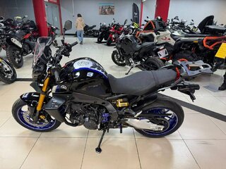 2021 Yamaha MT-09 (FZ-09), чёрный, 1100000 рублей, вид 2