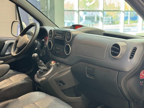 2013 Peugeot Partner II Рестайлинг, серебристый, 795000 рублей - вид 15