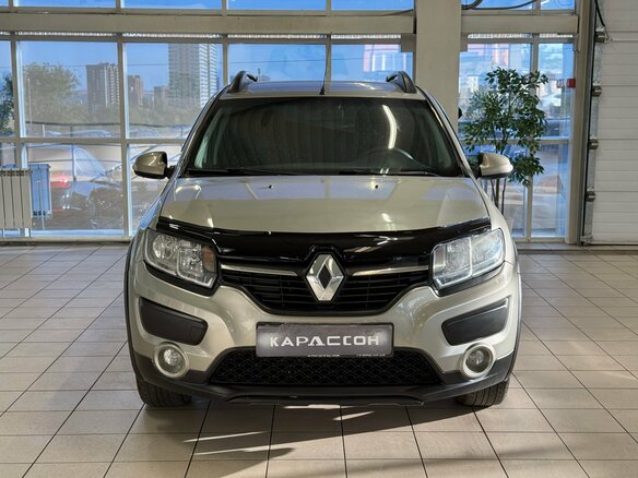 2016 Renault Sandero Stepway II, бежевый, 690000 рублей - вид 2