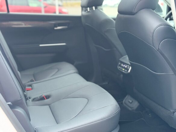 2025 Toyota Highlander IV (XU70), белый, 5550000 рублей - вид 29