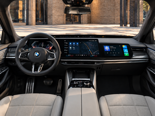2026 BMW X7 40i I (G07) Рестайлинг, серый, 17500000 рублей, вид 3