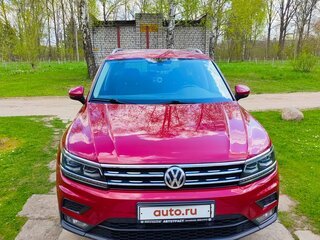2018 Volkswagen Tiguan II, красный, 2122620 рублей, вид 1