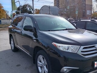 2013 Toyota Highlander II (XU40) Рестайлинг, чёрный, 2150000 рублей, вид 1