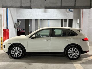 2010 Porsche Cayenne S II (958), белый, 3300000 рублей, вид 5