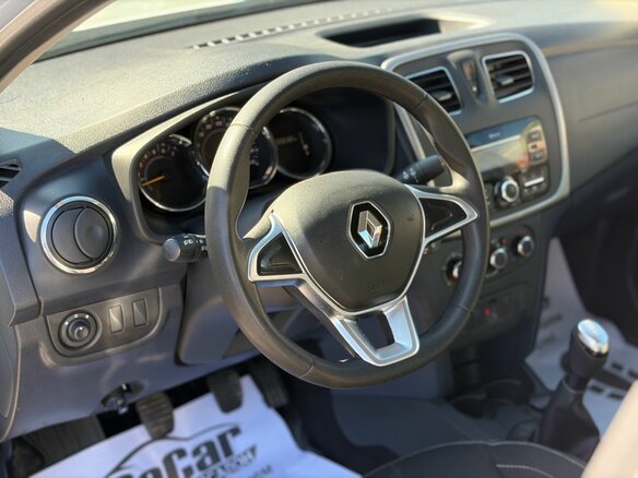 2021 Renault Logan Stepway II Рестайлинг, белый, 1200000 рублей - вид 21