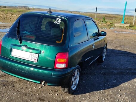 1998 Nissan Micra II (K11), зелёный, 225000 рублей, вид 2