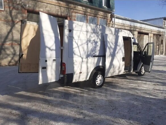 2013 Ford Transit, белый, 1500000 рублей - вид 3