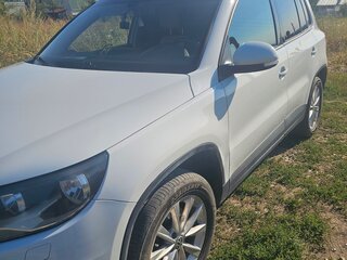 2014 Volkswagen Tiguan I Рестайлинг, белый, 1100000 рублей, вид 1