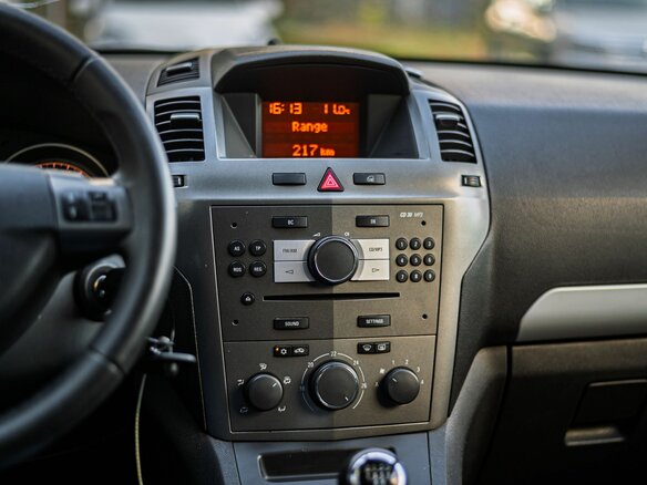 2007 Opel Zafira B, бежевый, 544000 рублей - вид 6