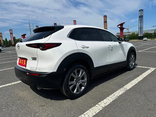 2021 Mazda CX-30 I, белый, 1800000 рублей, вид 4