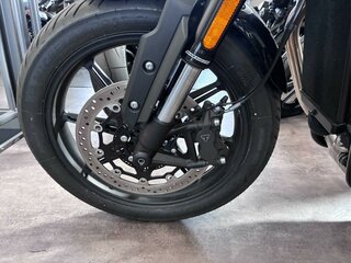 2025 Triumph Speed Twin, чёрный, 1185000 рублей, вид 4