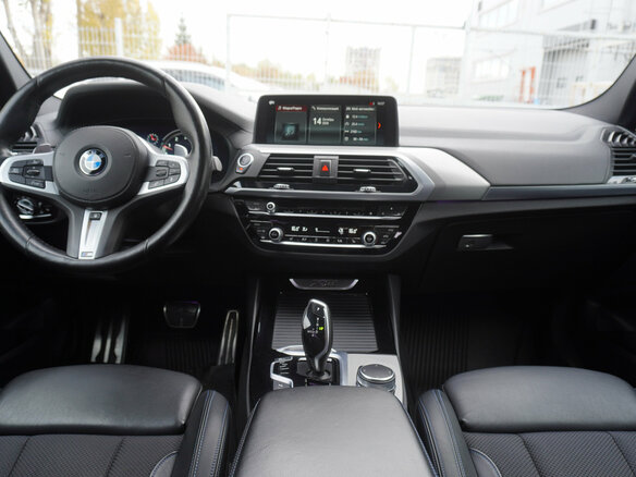 2018 BMW X3 30i xDrive III (G01), чёрный, 3883000 рублей - вид 11