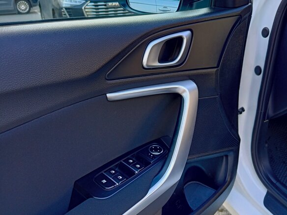 2021 Kia Ceed III Рестайлинг, белый, 1399999 рублей - вид 13