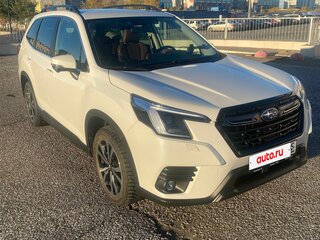 2023 Subaru Forester V Рестайлинг, белый, 4990000 рублей, вид 4
