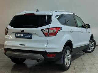 2018 Ford Kuga II Рестайлинг, белый, 1280000 рублей, вид 4