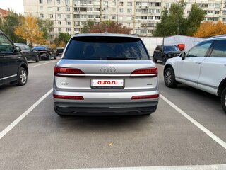 2020 Audi Q7 45 TDI II (4M) Рестайлинг, серебристый, 7900000 рублей, вид 5