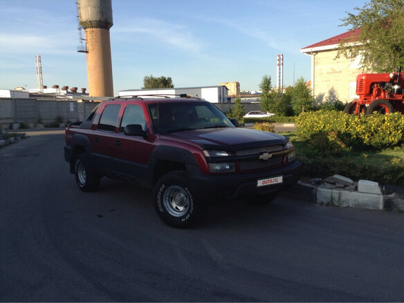 2005 Chevrolet Avalanche I, пурпурный