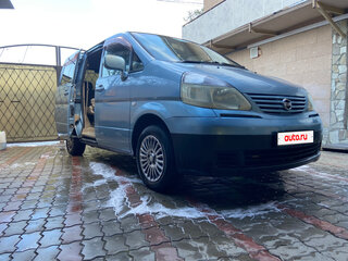 2002 Nissan Serena II (C24), голубой, 720000 рублей, вид 3