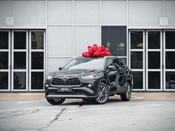 2026 Toyota Highlander IV (XU70), чёрный - вид 2
