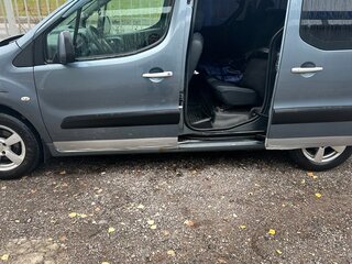 2010 Peugeot Partner II, серый, 520000 рублей, вид 4