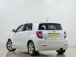 2010 Toyota Ist II, белый, 1179000 рублей, вид 4