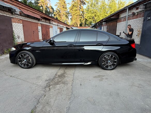 2012 BMW 5 серии 528i xDrive VI (F10/F11/F07), чёрный, 1799000 рублей - вид 8