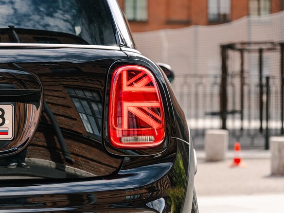 2020 Mini Hatch JCW III (F55/F56) Рестайлинг, чёрный, 3300000 рублей - вид 6