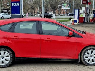 2013 Ford Focus III, красный, 795000 рублей, вид 3
