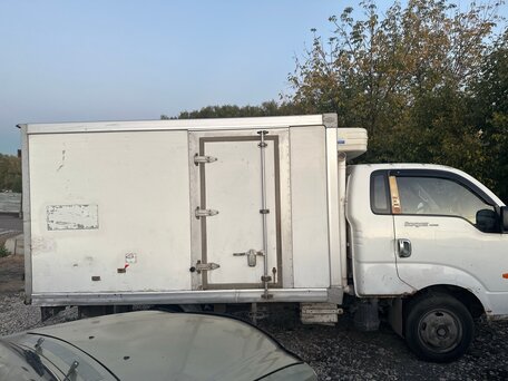 2009 Kia Bongo, белый, 410000 рублей, вид 2