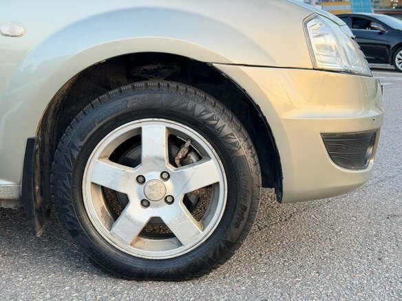 2011 Renault Logan I Рестайлинг, бежевый - вид 11