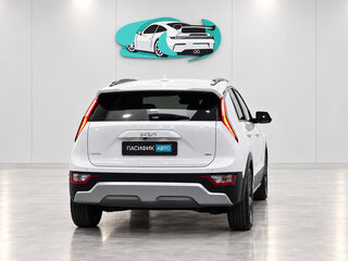 2022 Kia Niro II, белый, 1560500 рублей, вид 4