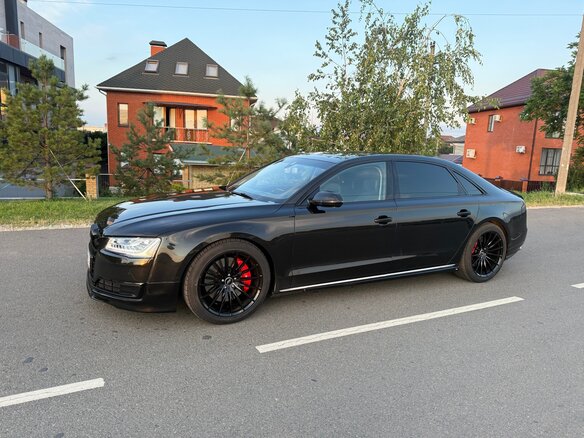2015 Audi A8 Long III (D4) Рестайлинг, чёрный - вид 2