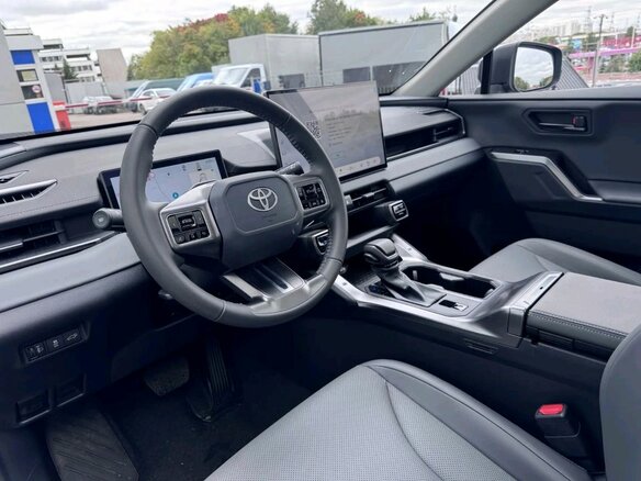 2025 Toyota RAV4 VI (XA60), чёрный - вид 8