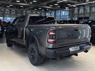 2021 Ram 1500 Crew Cab V, серый, 6499999 рублей, вид 2