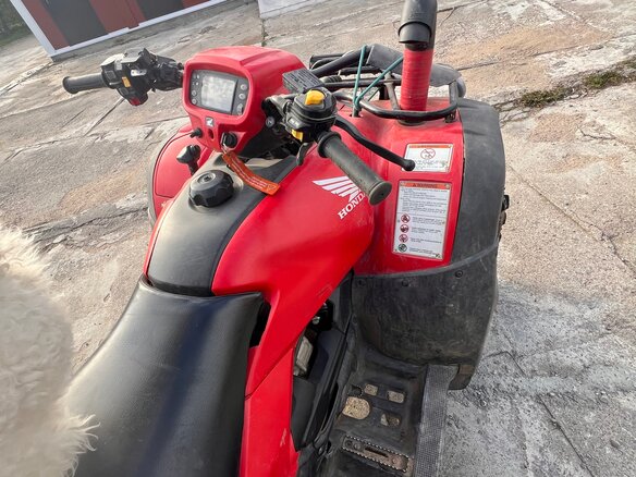 2008 Honda TRX 500 (Foreman), красный - вид 5