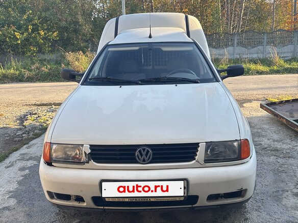 2001 Volkswagen Caddy II, белый