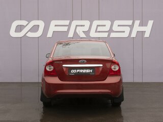2008 Ford Focus II Рестайлинг, красный, 579000 рублей, вид 4